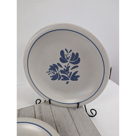 Pfaltzgraff Yorktowne Set of 2 Dinner 10" Plates Stoneware USA Blue - Picture 3 of 8